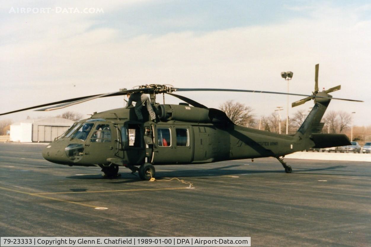 79-23333, 1979 Sikorsky UH-60A Black Hawk C/N 70150, UH-60A stopping over