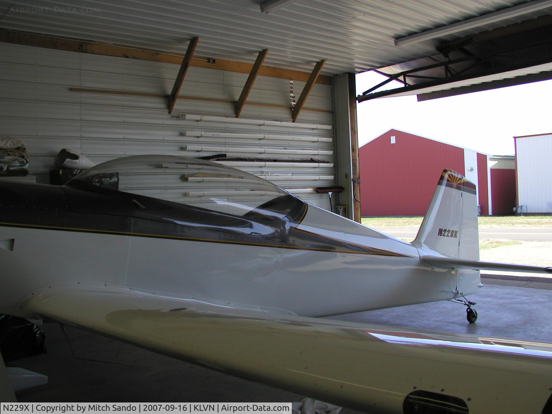 N229X, 2005 Harmon Rocket II C/N 250, Parked inside the hangar.