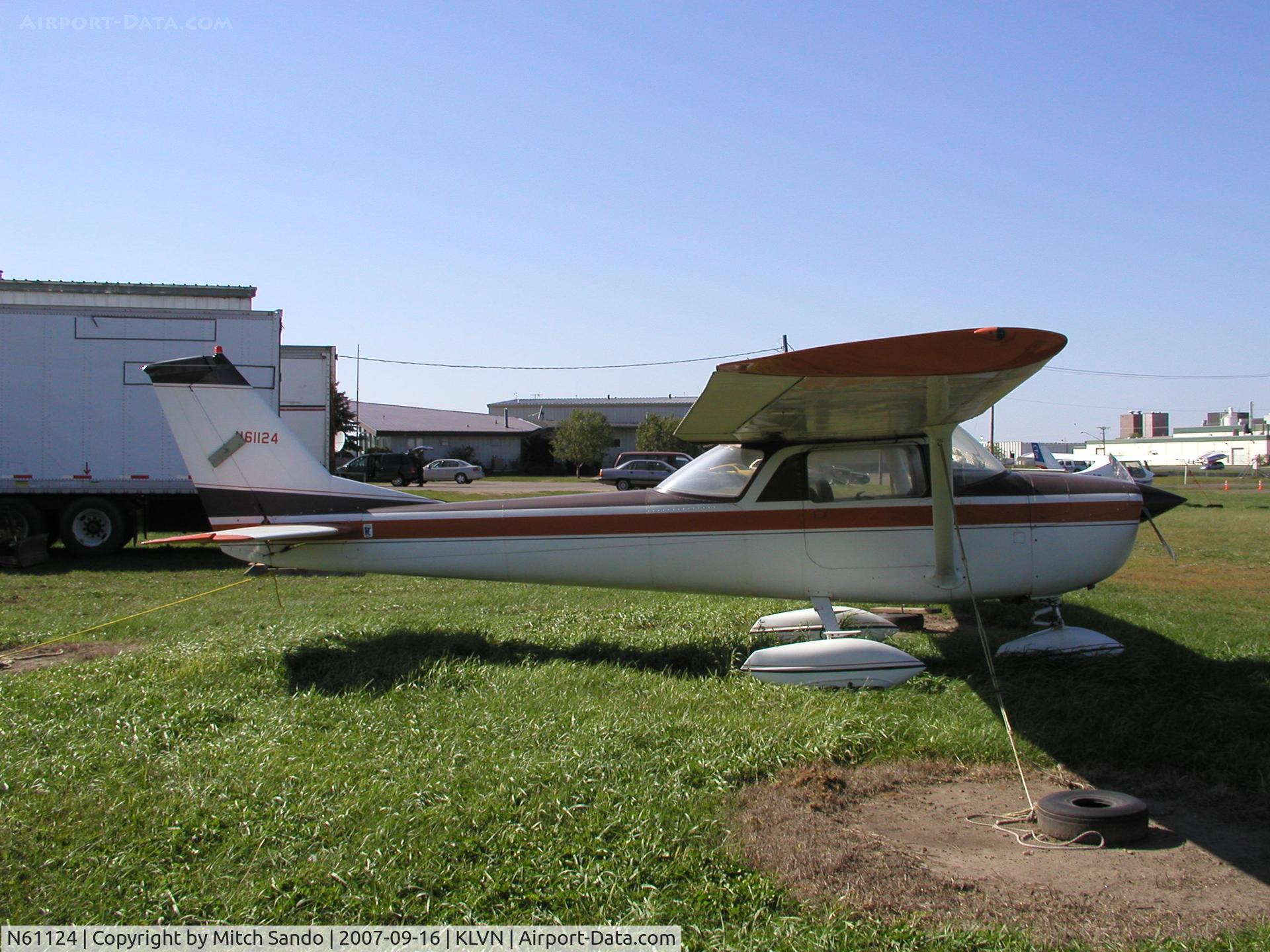 N61124, 1969 Cessna 150J C/N 15070817, Tied down at Airlake.