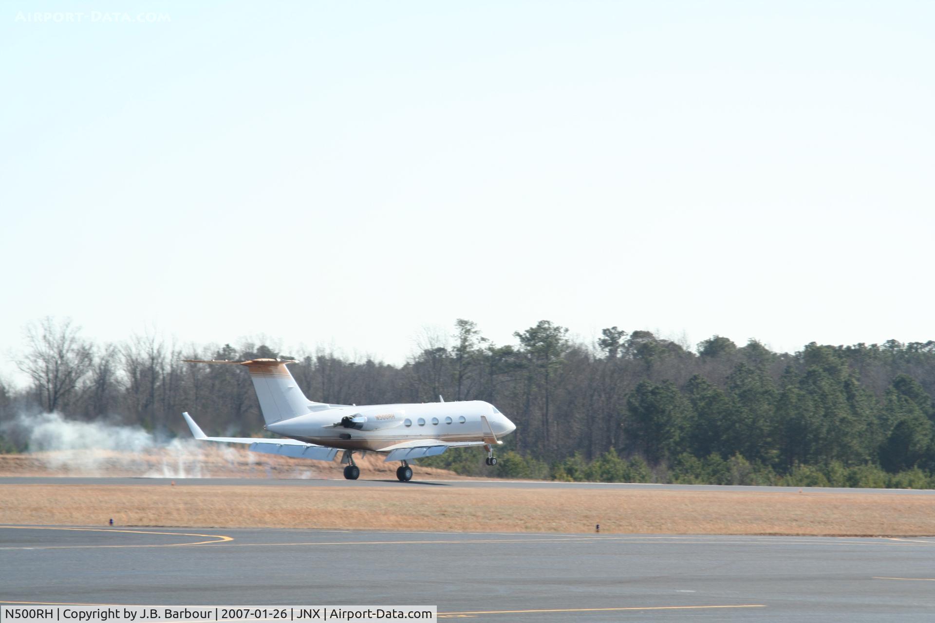 N500RH, Gulfstream Aerospace G-V C/N 558, Smoke em' if you got em'