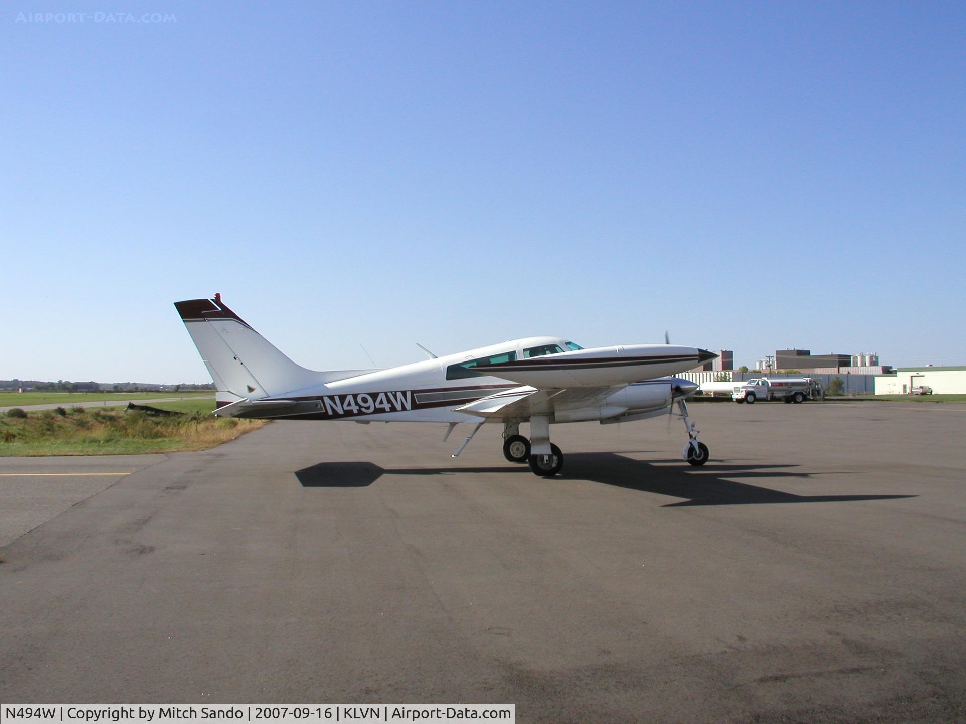 N494W, 1966 Cessna 310K C/N 310K0103, Taxiing to the fuel pumps.