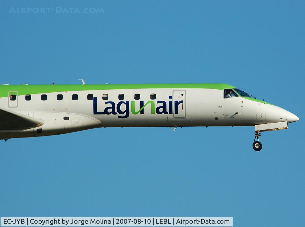 EC-JYB, 2006 Embraer EMB-145EP (ERJ-145EP) C/N 145155, On short final RWY 25R.
