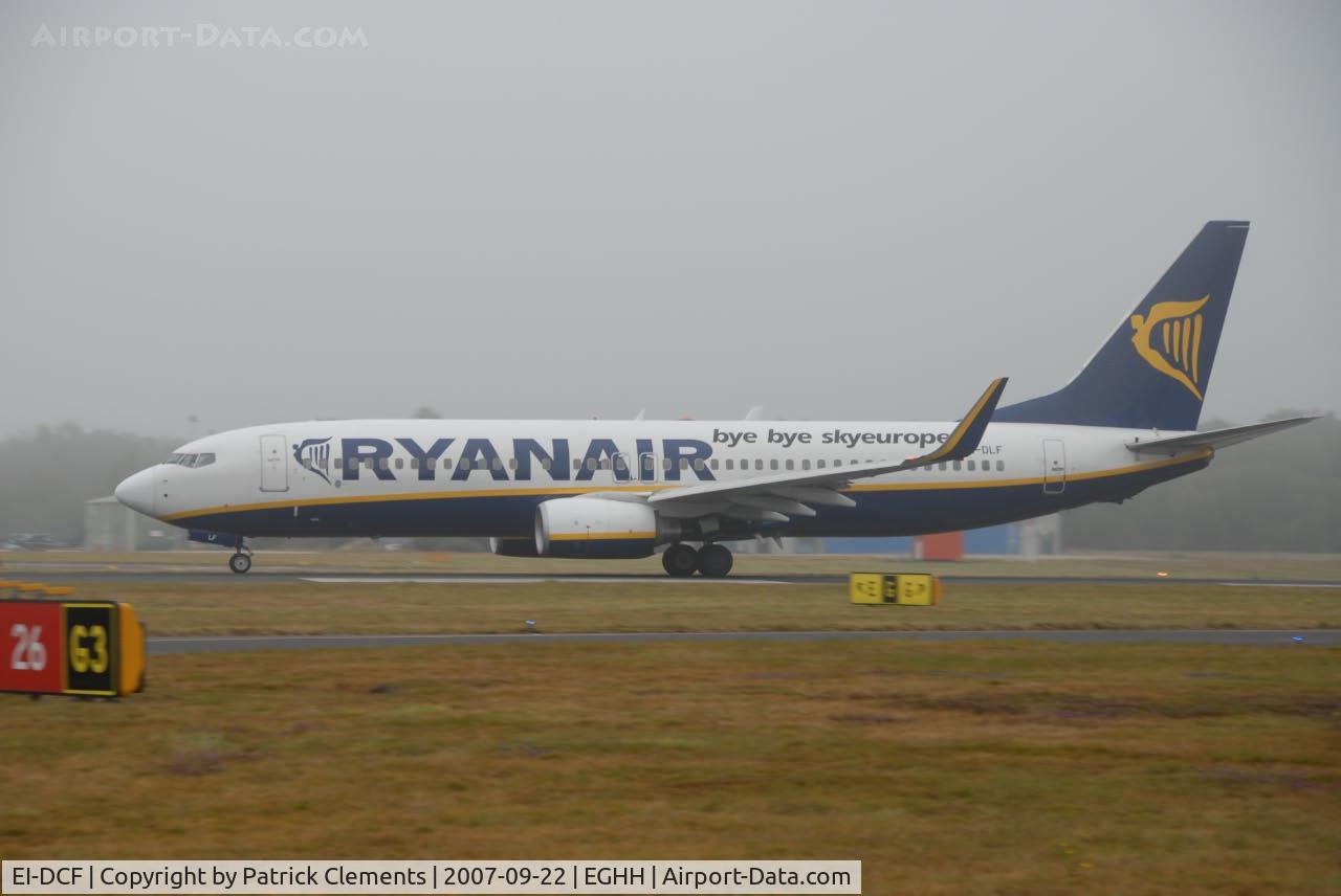 EI-DCF, 2004 Boeing 737-8AS C/N 33804, GATHERING SPEED PRIOR TO ROTATE