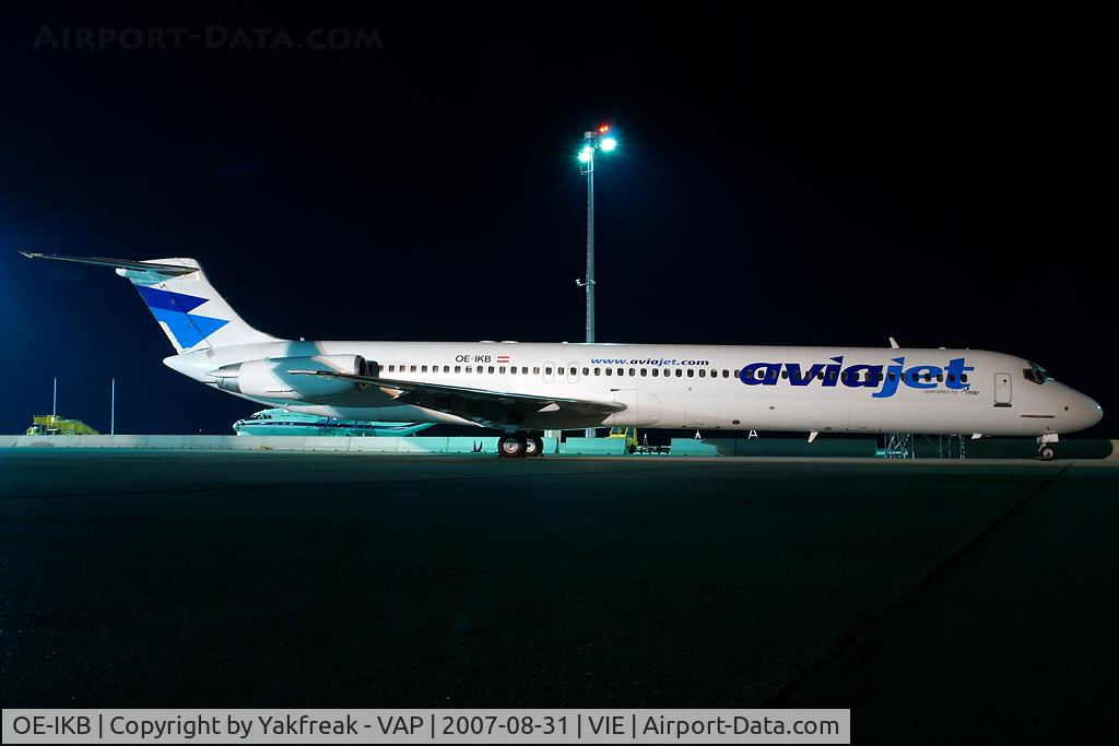 OE-IKB, 1986 McDonnell Douglas MD-83 (DC-9-83) C/N 49448, Mapjets MD80 in Aviajet colors