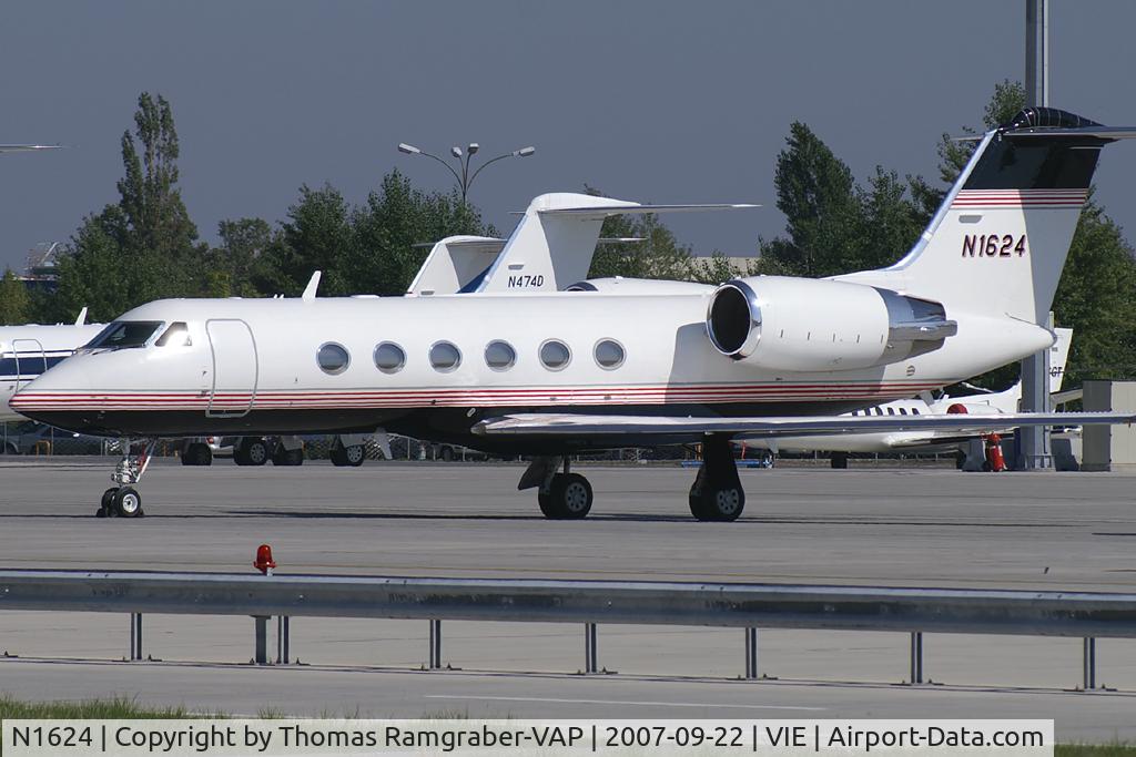 N1624, 1997 Gulfstream Aerospace G-IV C/N 1318, Chevron USA Inc. Gulfstream 4