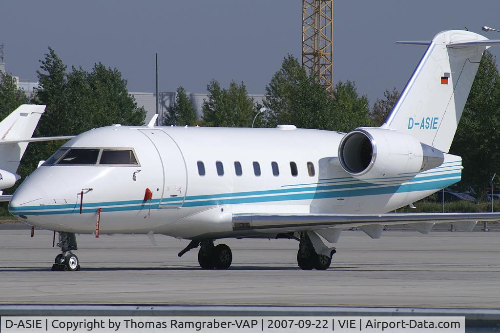 D-ASIE, 2000 Bombardier Challenger 604 (CL-600-2B16) C/N 5475, Aerodienst Canadair CL600 Challenger