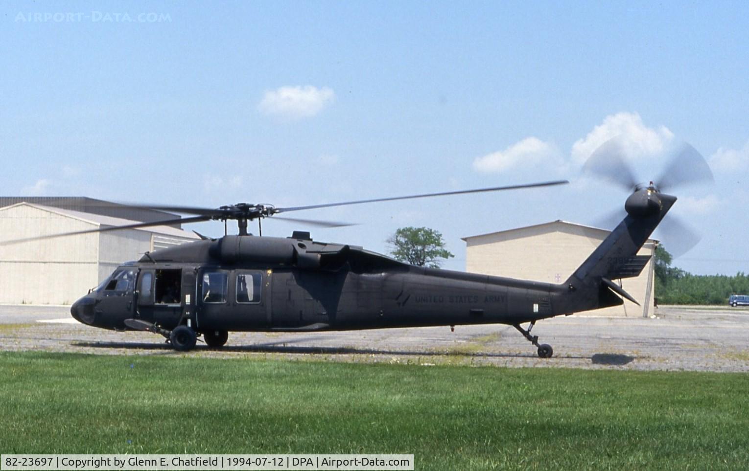 82-23697, 1982 Sikorsky UH-60A Black Hawk C/N 70520, UH-60A for a quick stop-over