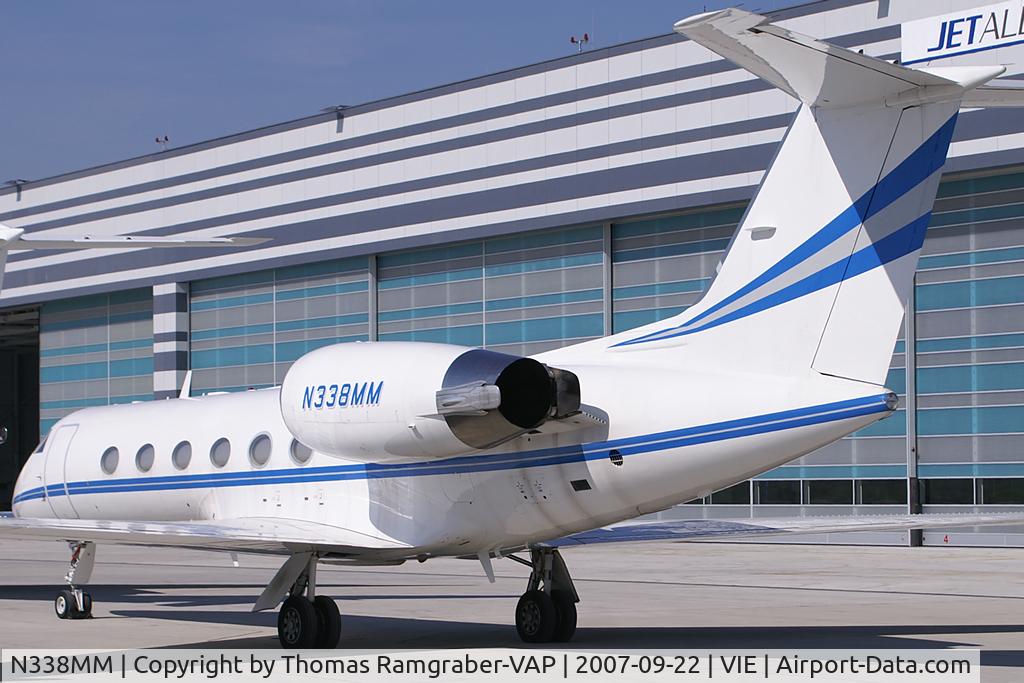 N338MM, 1988 Gulfstream Aerospace G-IV C/N 1076, Wells Fargo Bank Gulfstream 4