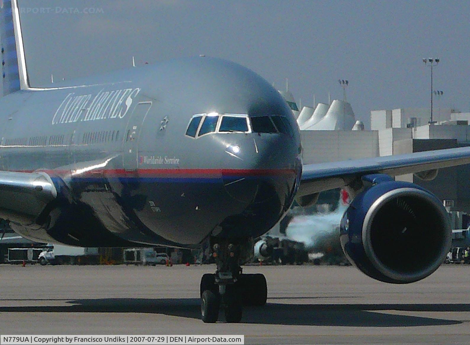 N779UA, 1996 Boeing 777-222 C/N 26941, United Airlines 777