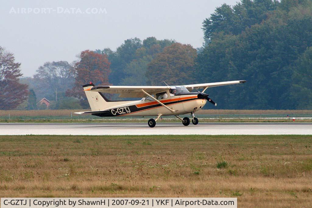 C-GZTJ, 1977 Cessna 172N C/N 17269924, Landing on Runway 25 at Waterloo Airport