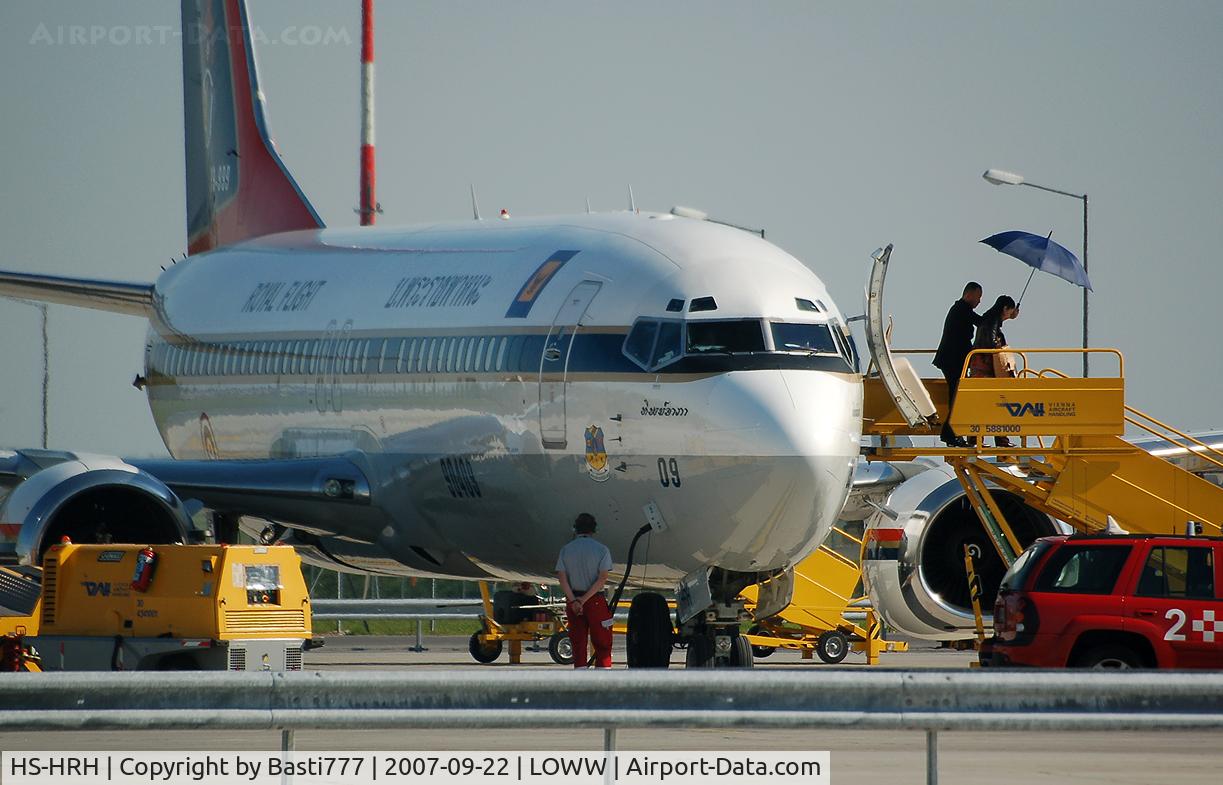 HS-HRH, 1990 Boeing 737-448 C/N 24866, The royals in vienna