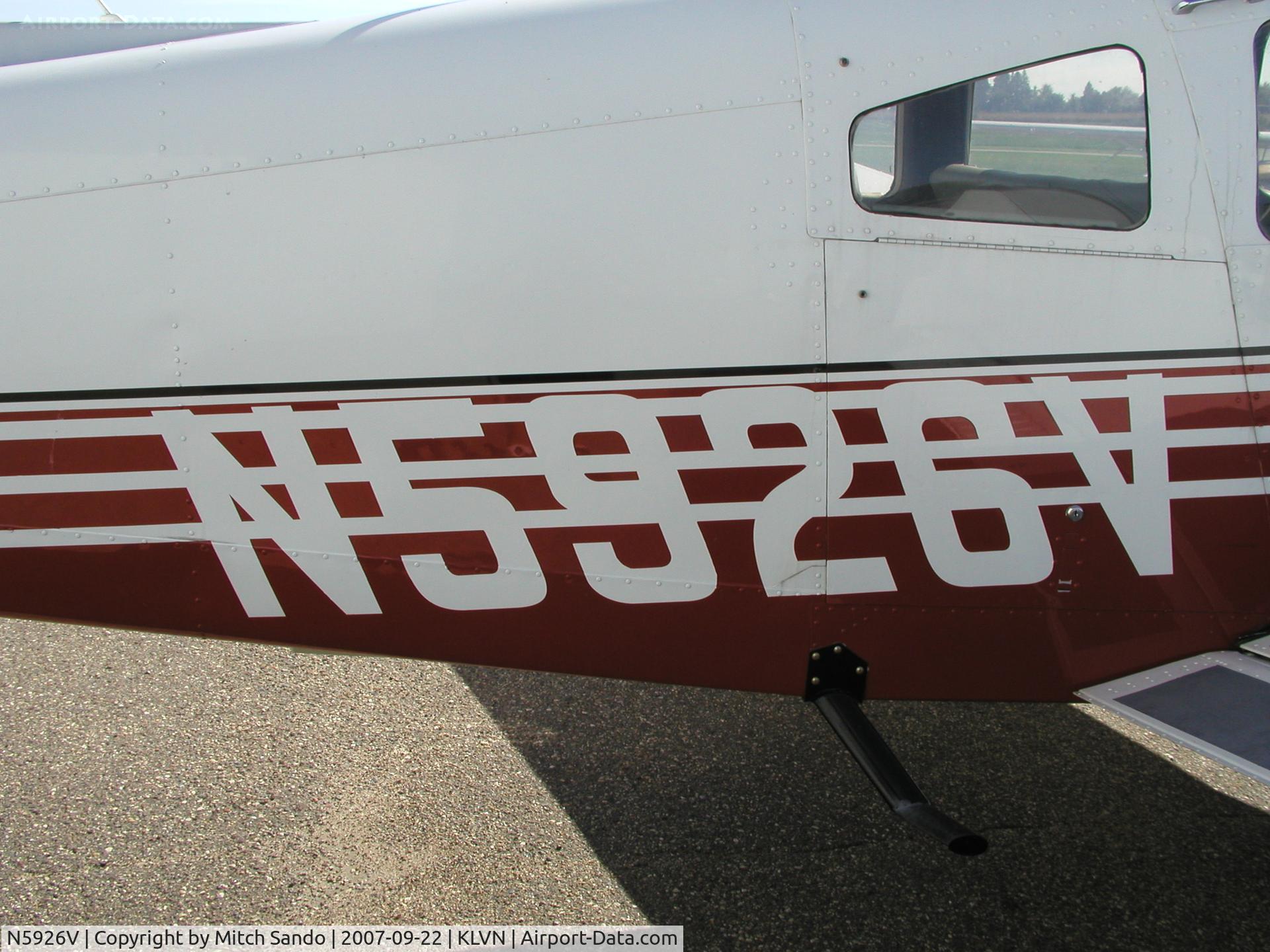 N5926V, Piper PA-28-161 C/N 287716217, Parked on the ramp at Airlake.