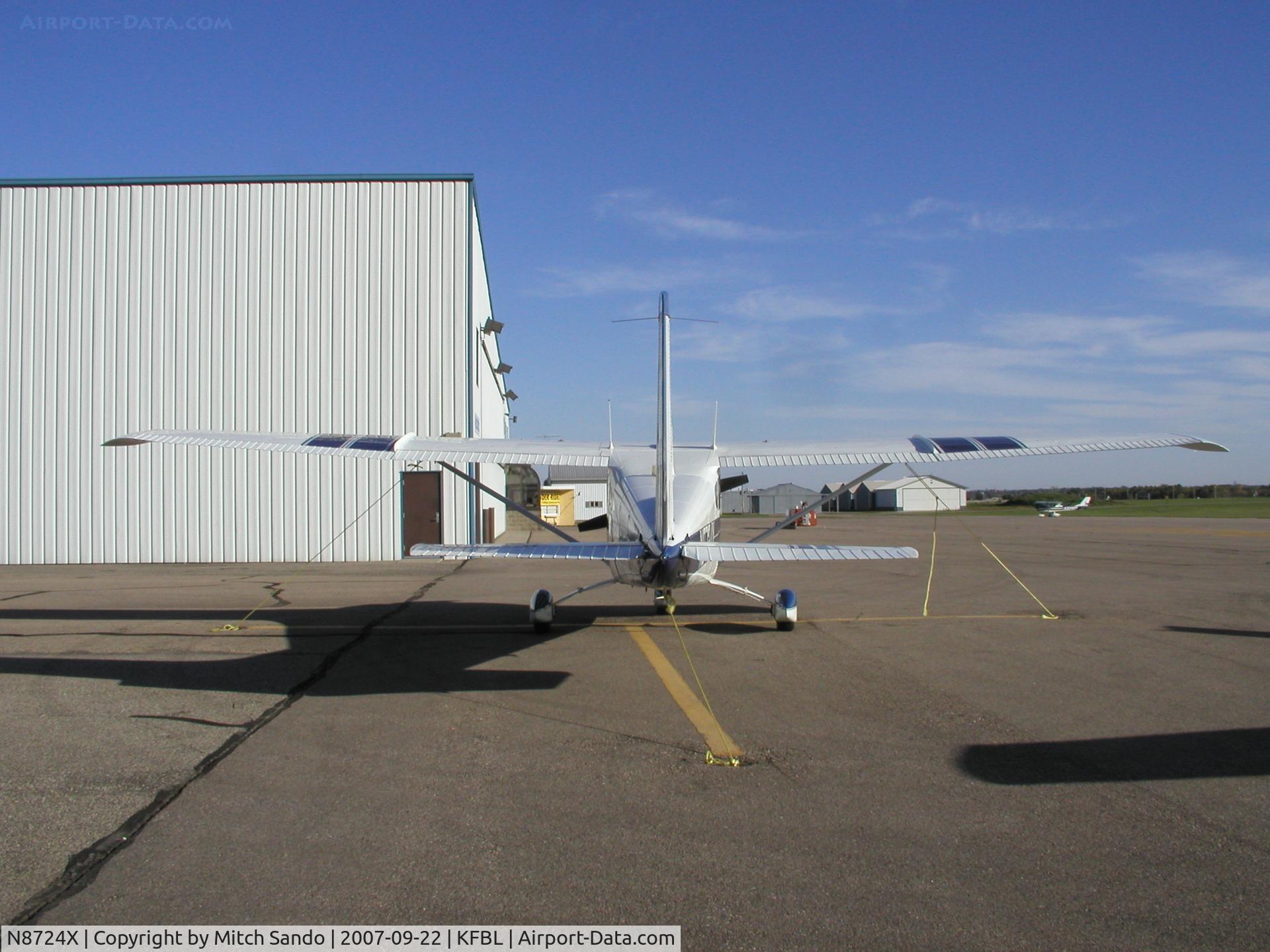 N8724X, 1960 Cessna 182D Skylane C/N 18253124, Tied down at Faribault.
