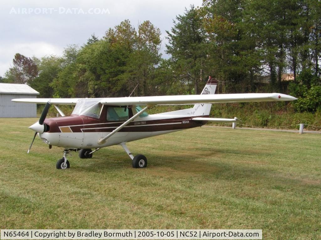N65464, 1978 Cessna 152 C/N 15281567, Great day to take pictures.