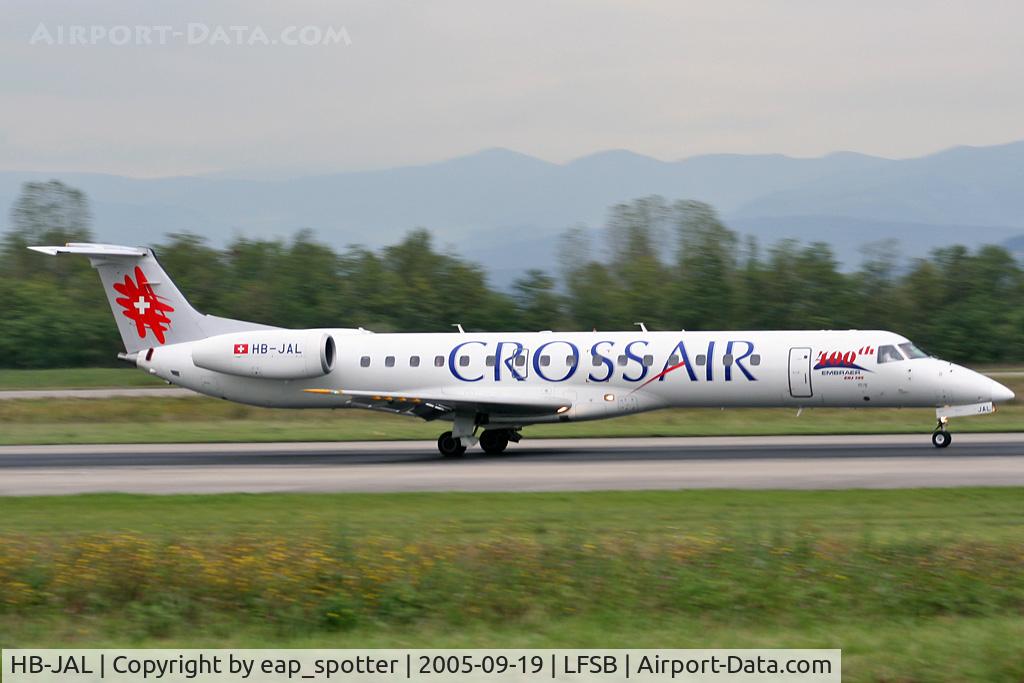 HB-JAL, 2001 Embraer ERJ-145LU C/N 1945400, departing