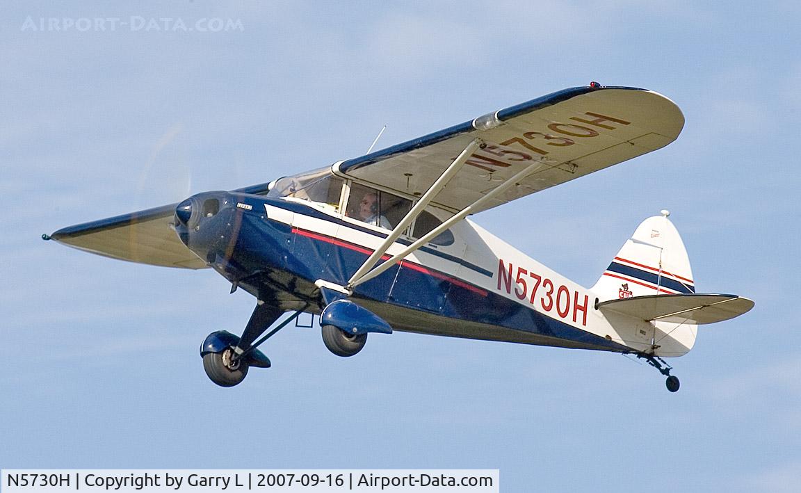 N5730H, 1949 Piper PA-16 Clipper C/N 16-342, Piper PA-16 departing from the Turweston Vintage Transport Day Sept 2007