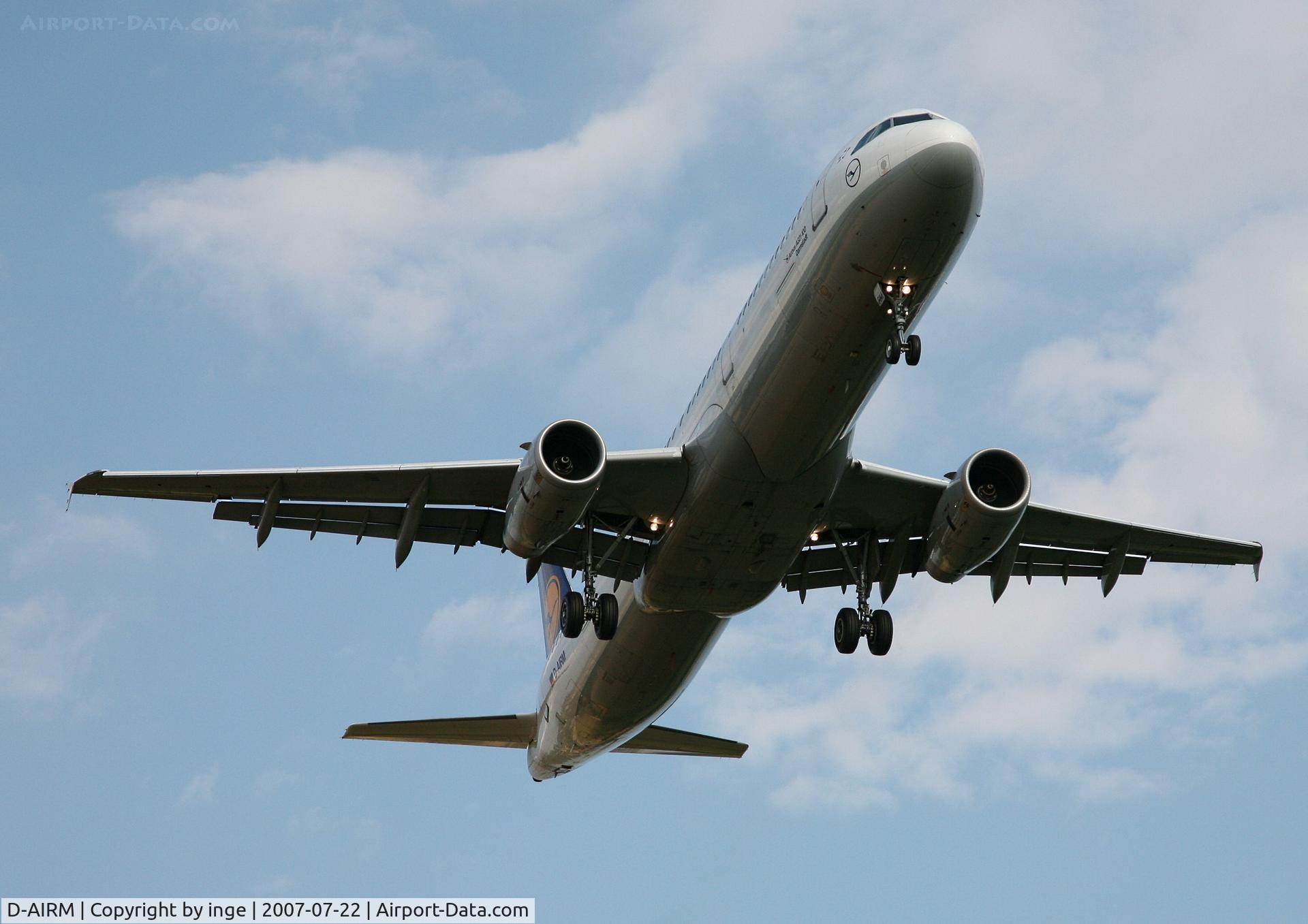 D-AIRM, 1994 Airbus A321-131 C/N 0518, A321