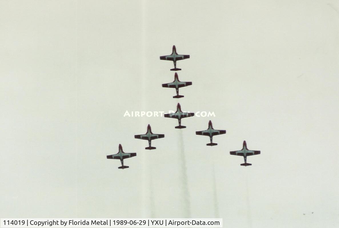 114019, Canadair CT-114 Tutor C/N 1019, Snowbirds