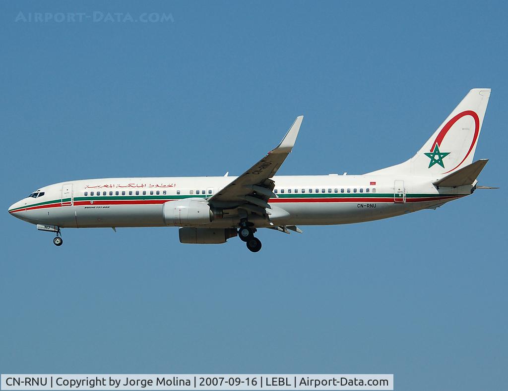 CN-RNU, 2002 Boeing 737-8B6 C/N 28987, On final to RWY 25R.