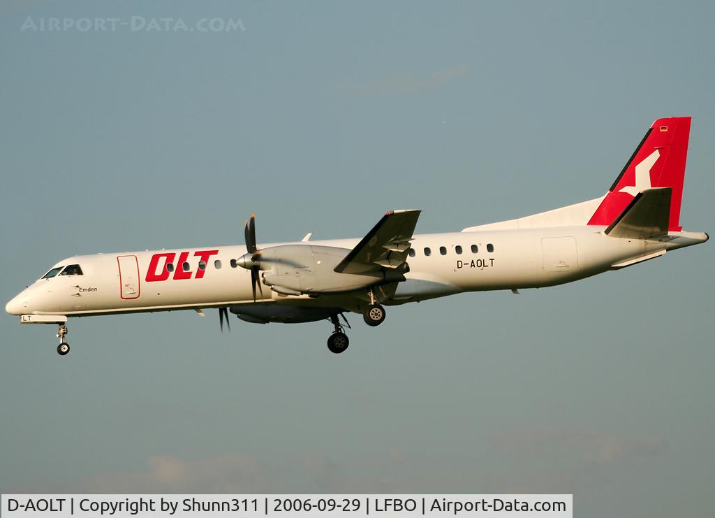 D-AOLT, 1996 Saab 2000 C/N 2000-037, Landing rwy 14L