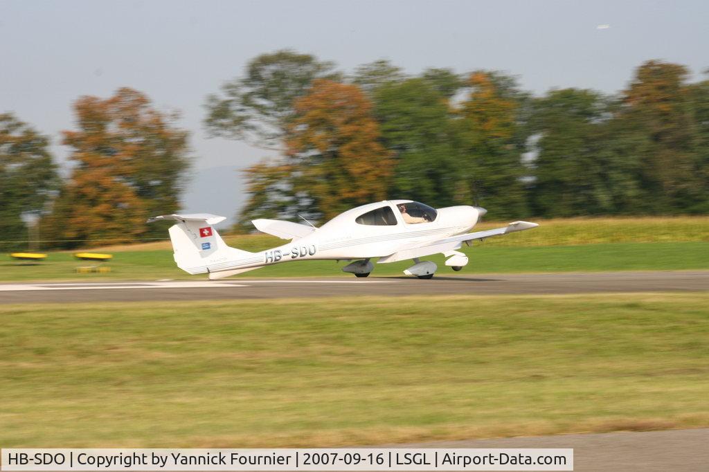 HB-SDO, 2005 Diamond DA-40D Diamond Star C/N D4.150, Landing in Lausanne