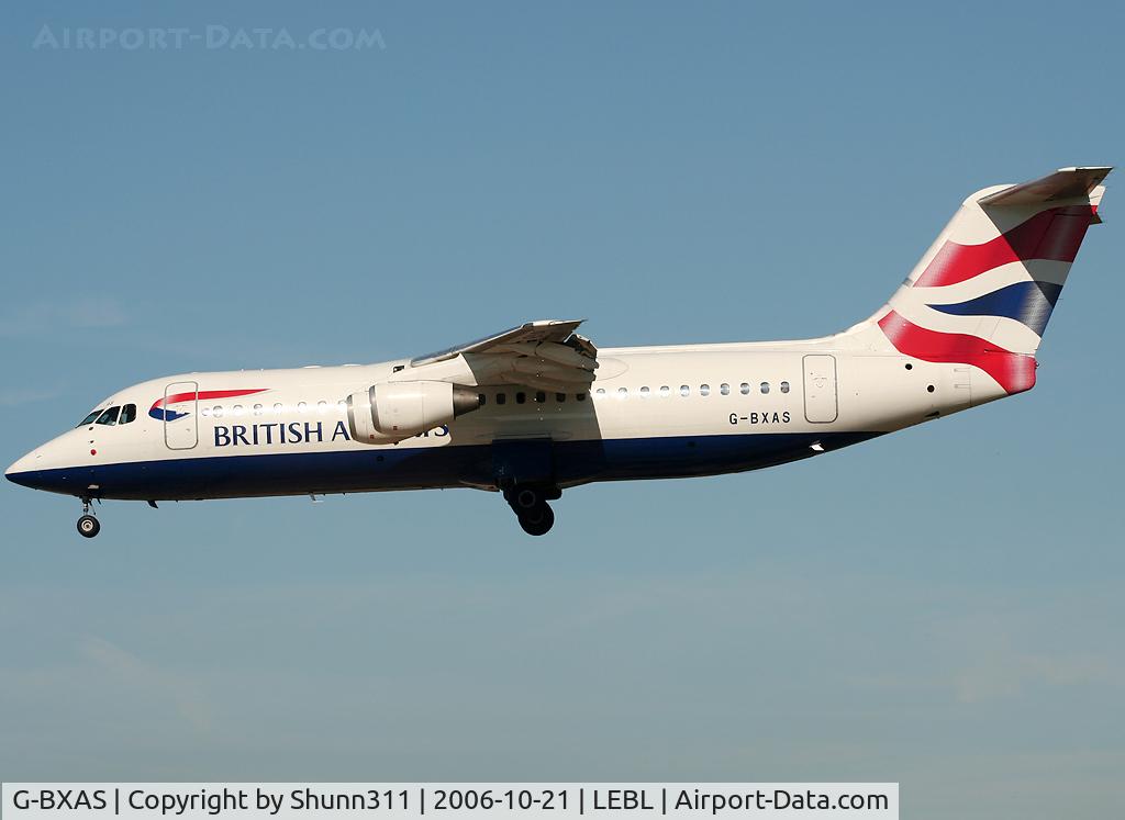 G-BXAS, 1997 British Aerospace Avro 146-RJ100 C/N E3301, Landing rwy 25L