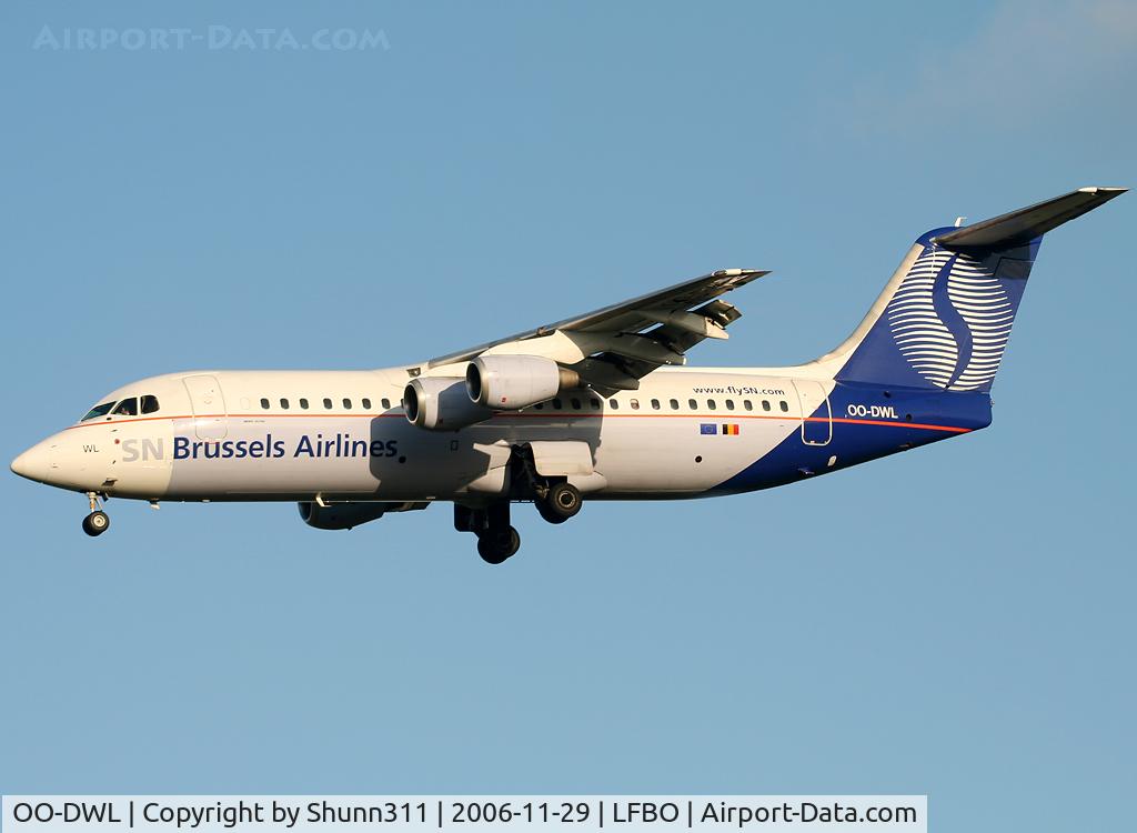 OO-DWL, 1999 British Aerospace Avro 146-RJ100 C/N E3361, Landing rwy 32L