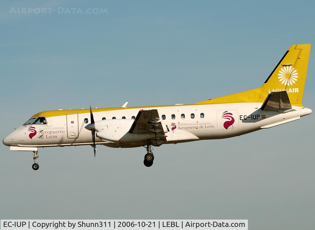 EC-IUP, 1987 Saab SF340A C/N 340A-083, Landing rwy 25L