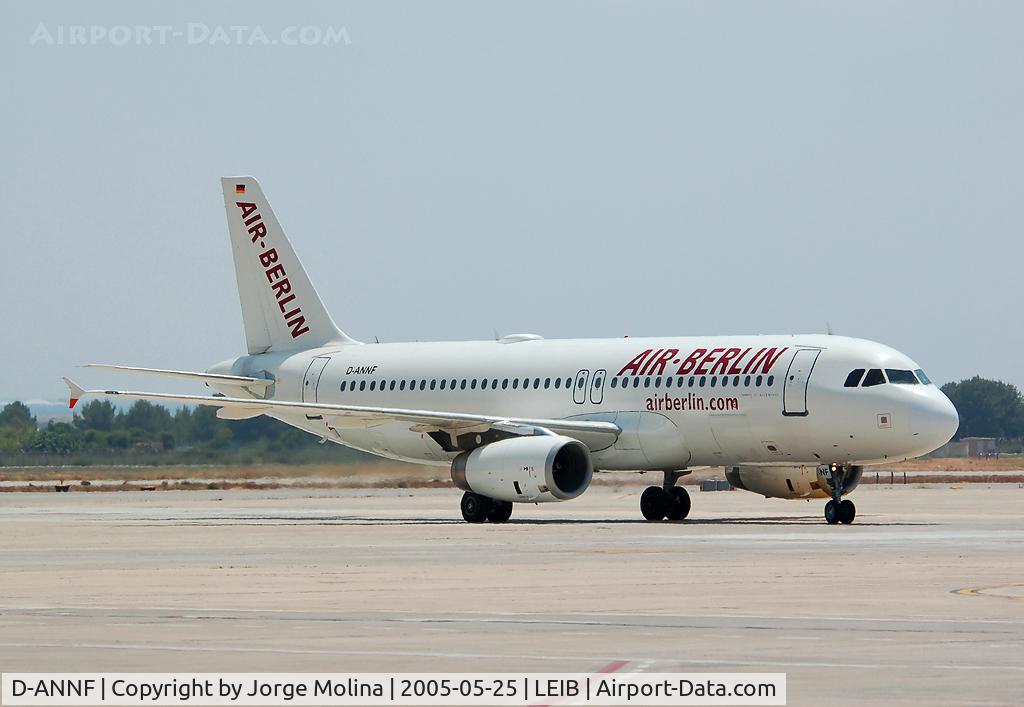 D-ANNF, 2001 Airbus A320-232 C/N 1650, Taxi after landing RWY 24.