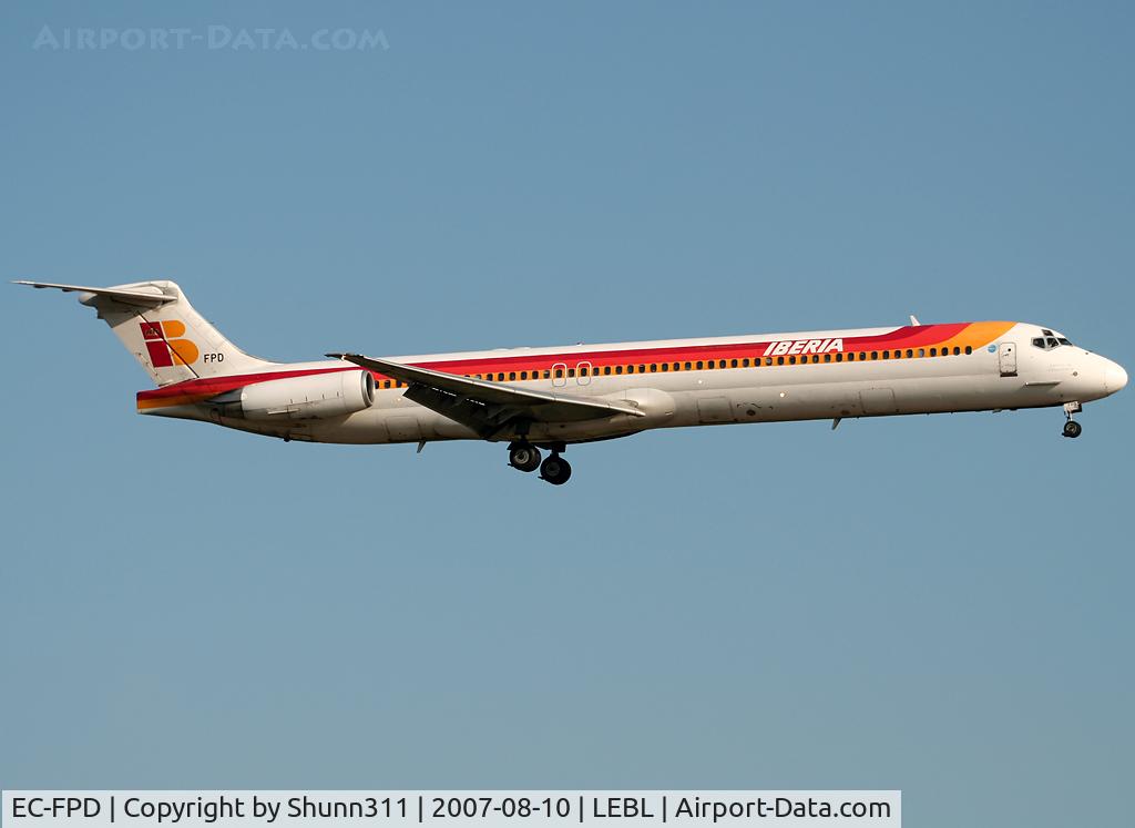 EC-FPD, 1992 McDonnell Douglas MD-88 C/N 53309, Landing rwy 25L
