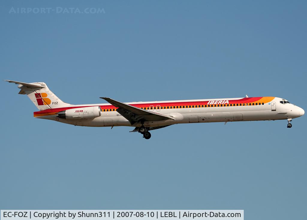 EC-FOZ, 1992 McDonnell Douglas MD-88 C/N 53308, Landing rwy 25L