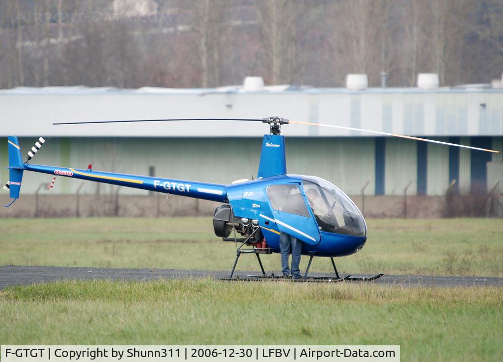 F-GTGT, Robinson R22 Beta C/N 2296, New c/s