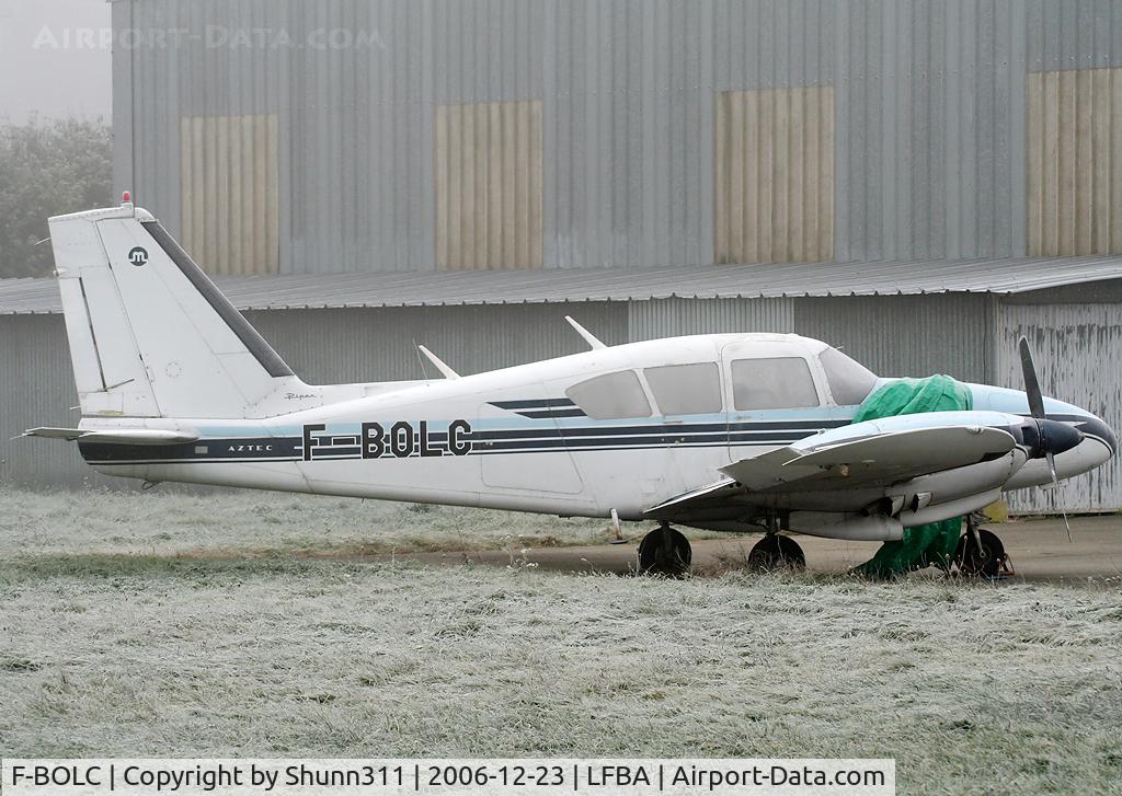 F-BOLC, 1966 Piper PA-23-250 Aztec C/N 273382, Based here