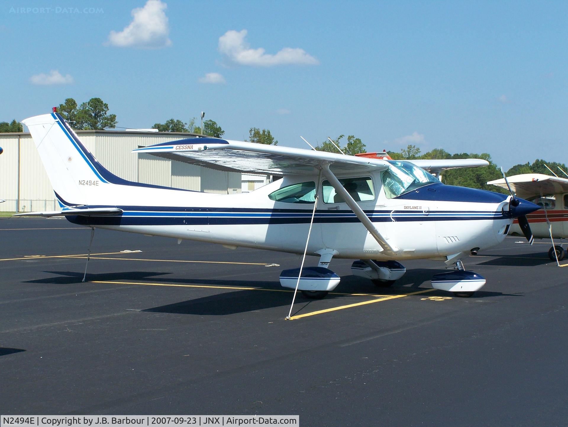 N2494E, 1982 Cessna 182R Skylane C/N 18268207, Nice