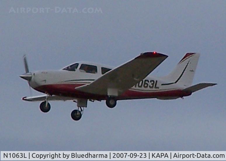 N1063L, 2006 Piper PA-28-181 C/N 2843644, Touch and Go