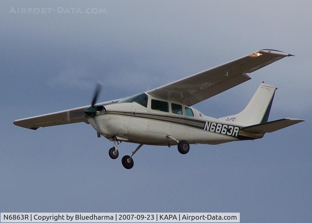 N6863R, 1967 Cessna T210G Turbo Centurion C/N T210-0263, Landing on 17L