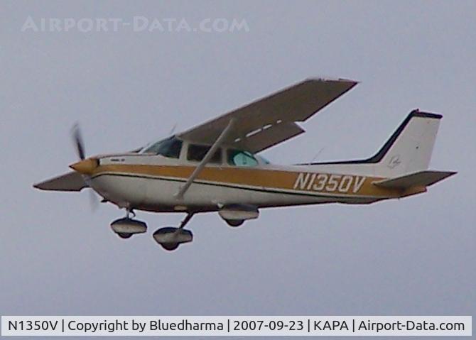 N1350V, 1976 Cessna R172K Hawk XP C/N R1722178, Touch and Go