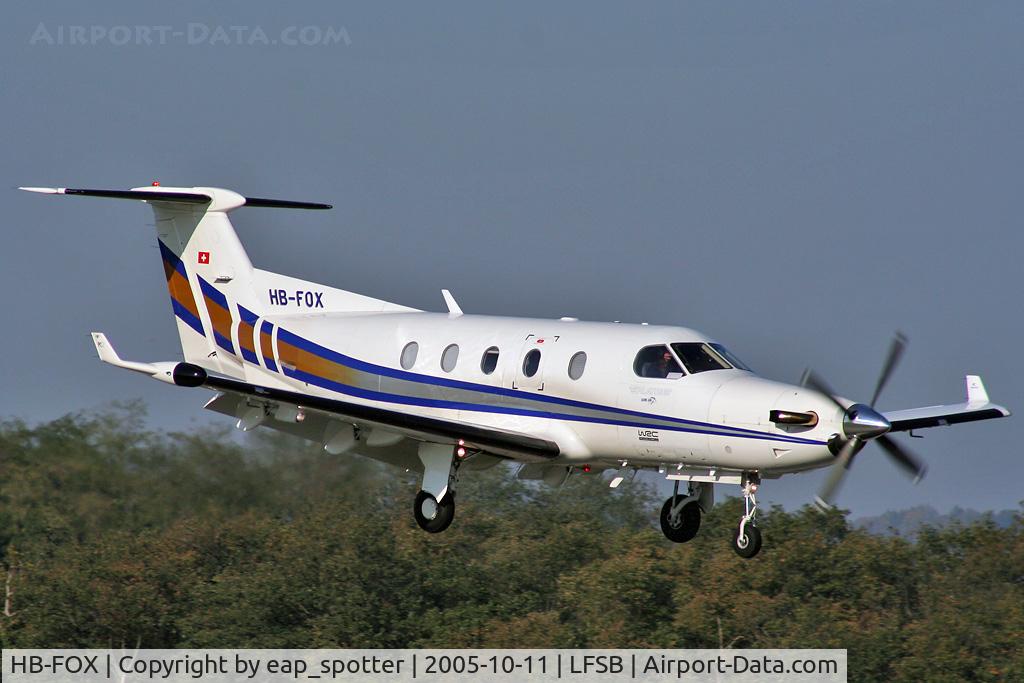 HB-FOX, 2000 Pilatus PC-12/45 C/N 334, landing on rwy 16