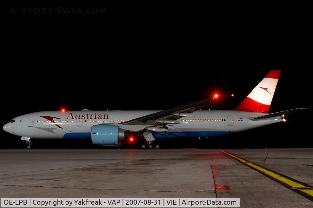 OE-LPB, 1998 Boeing 777-2Z9/ER C/N 28699, Austrian Airlines Boeing 777-200