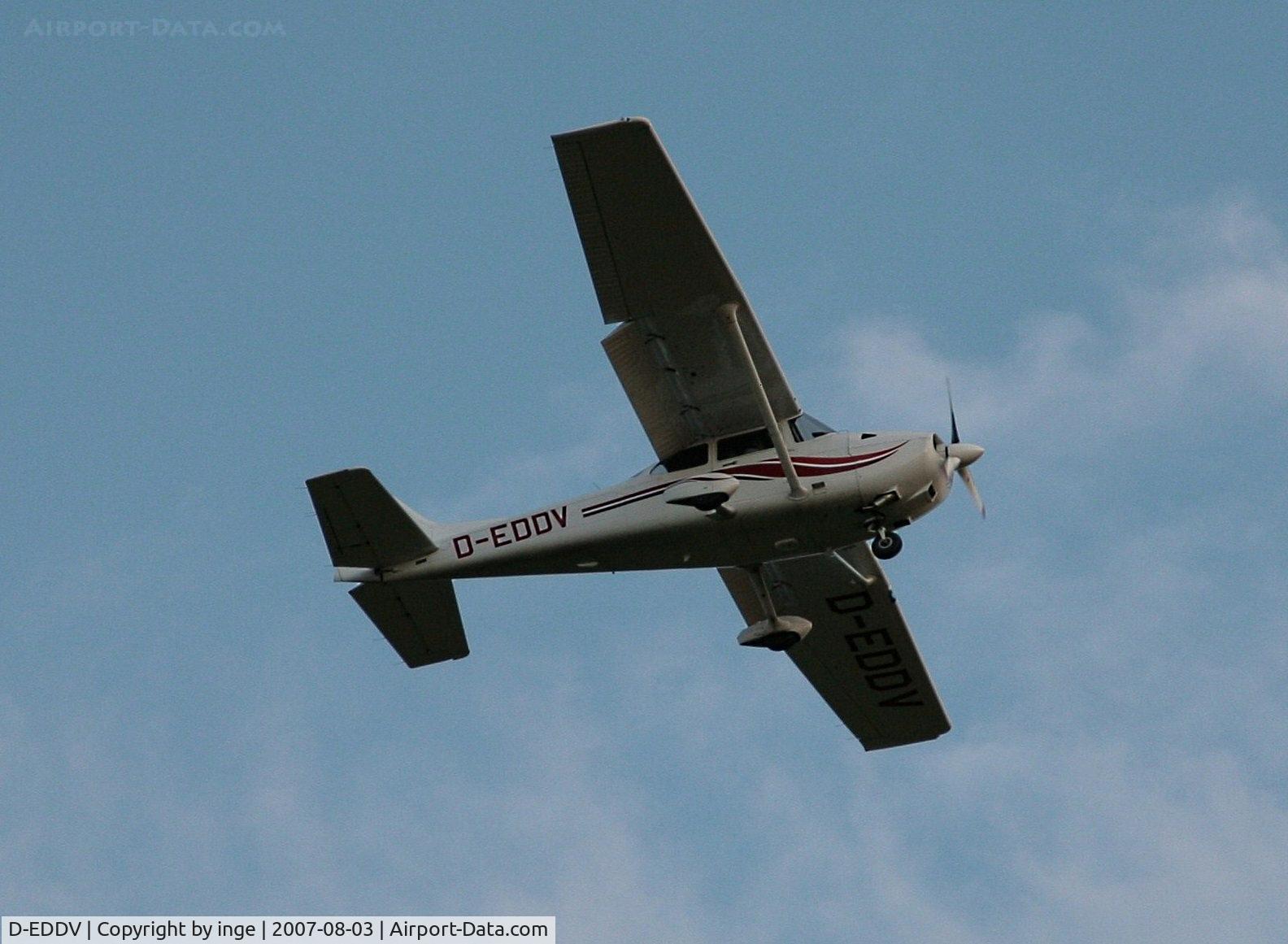 D-EDDV, 1999 Cessna 172S Skyhawk C/N 172S8165, Cessna 172 Skyhawk
