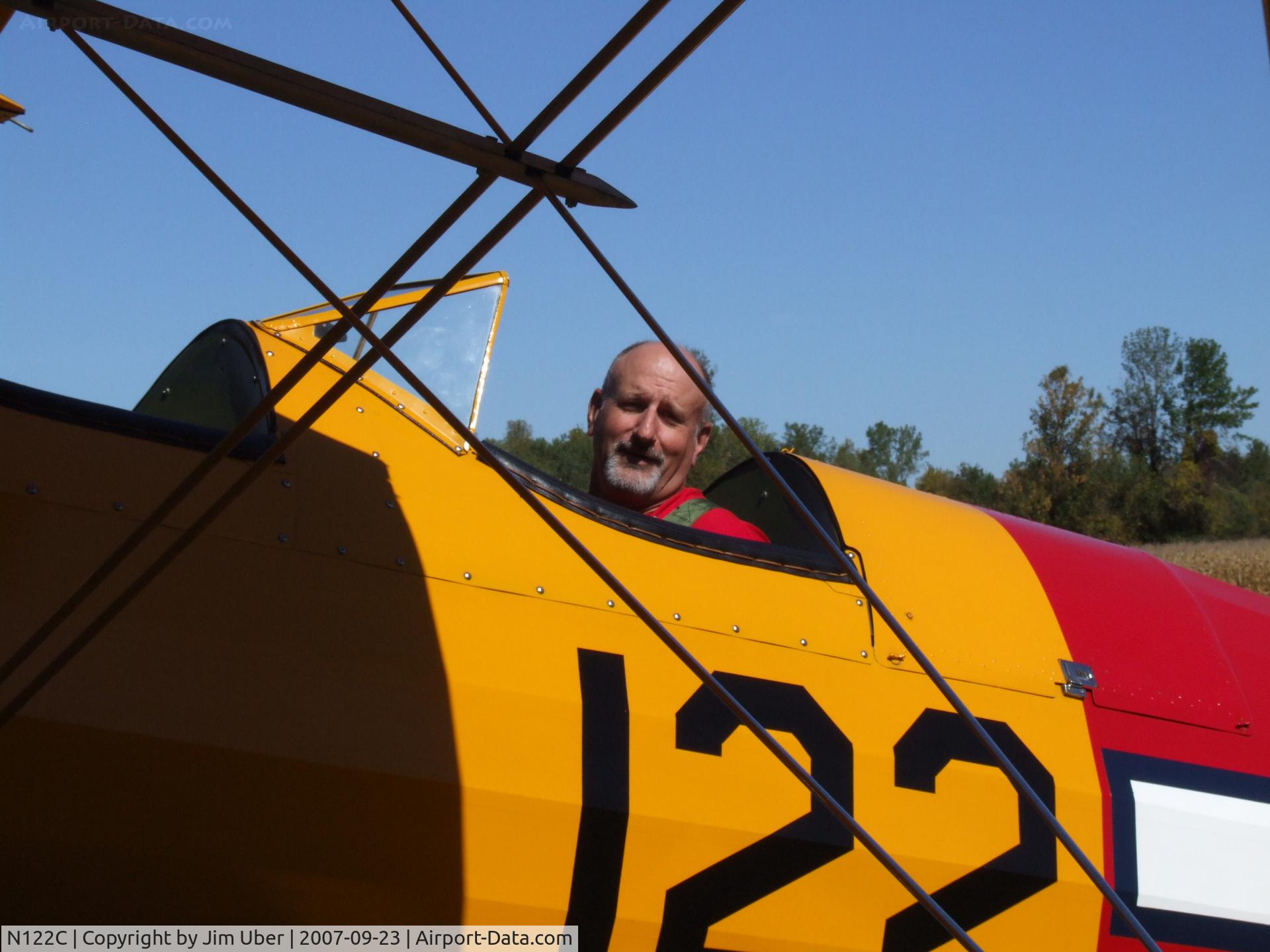 N122C, 1942 Boeing N2S-5 C/N 75-8648, A truly Happy Camper