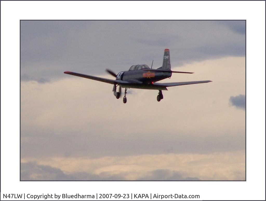 N47LW, 1983 Nanchang CJ-6A C/N 4032007, Landing on 17L