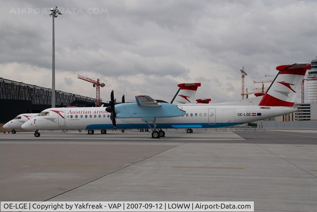 OE-LGE, 2001 De Havilland Canada DHC-8-402Q Dash 8 C/N 4042, Austrian Arrows Dash 8-400