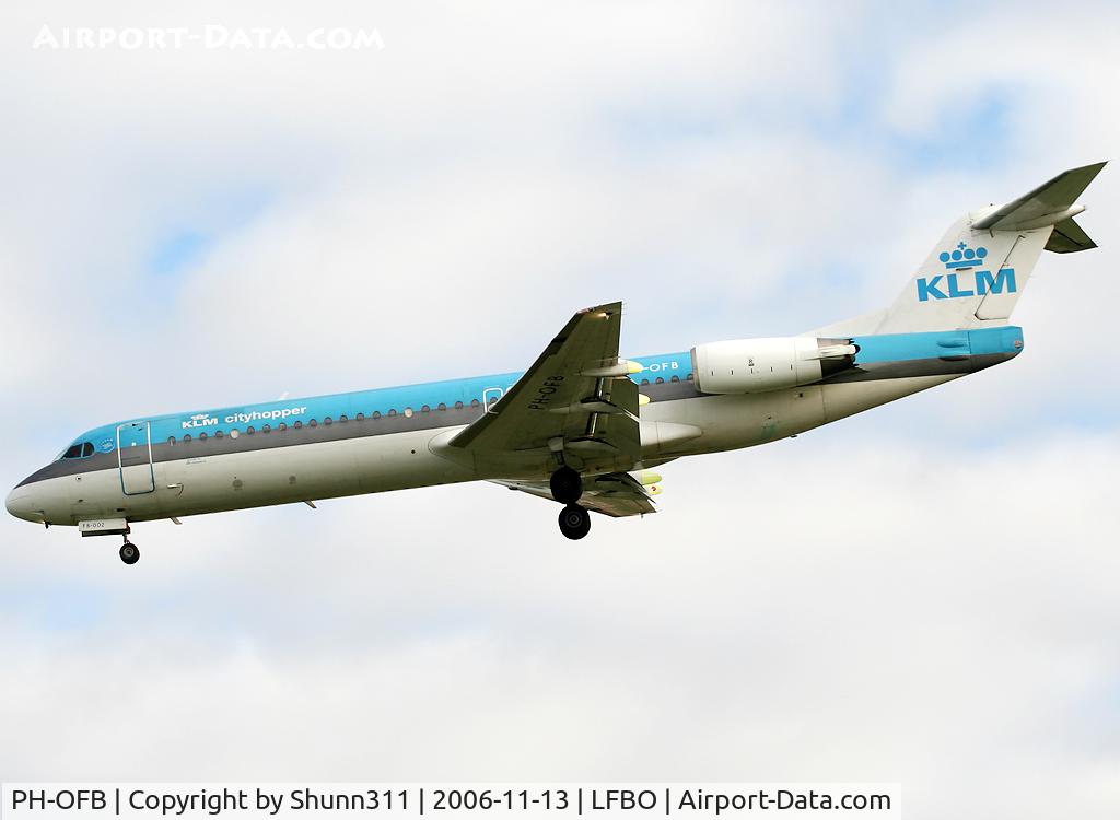PH-OFB, 1989 Fokker 100 (F-28-0100) C/N 11247, Landing rwy 32L