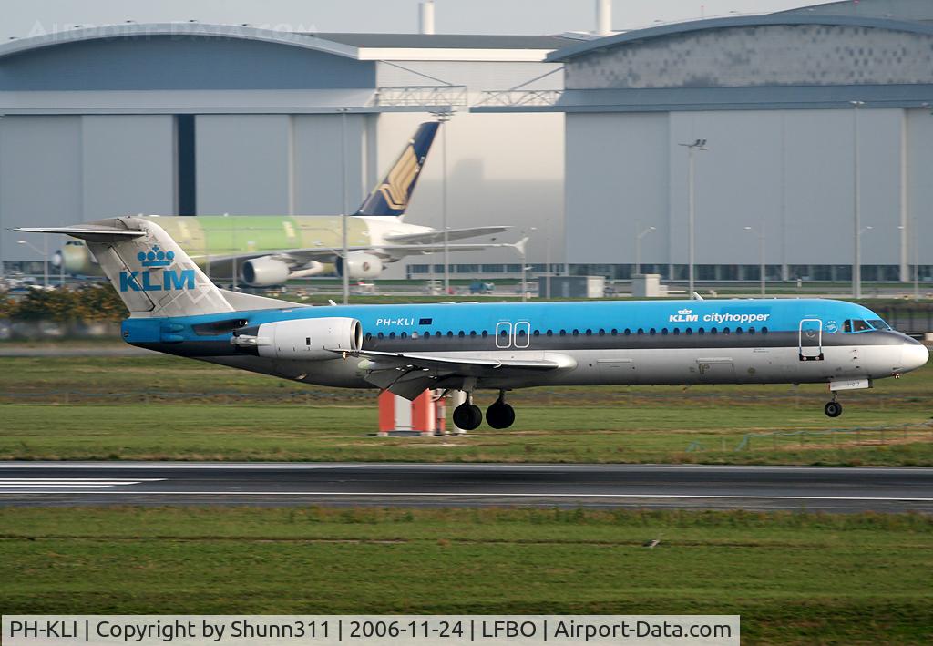 PH-KLI, 1989 Fokker 100 (F-28-0100) C/N 11273, Landing rwy 14R... Old c/s
