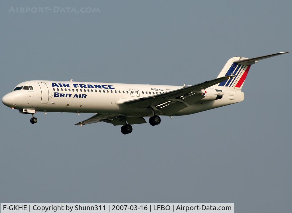 F-GKHE, 1992 Fokker 100 (F-28-0100) C/N 11386, Landing rwy 14R