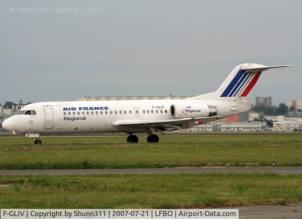 F-GLIV, 1995 Fokker 70 (F-28-0070) C/N 11556, Taxiing to take off rwy 32R