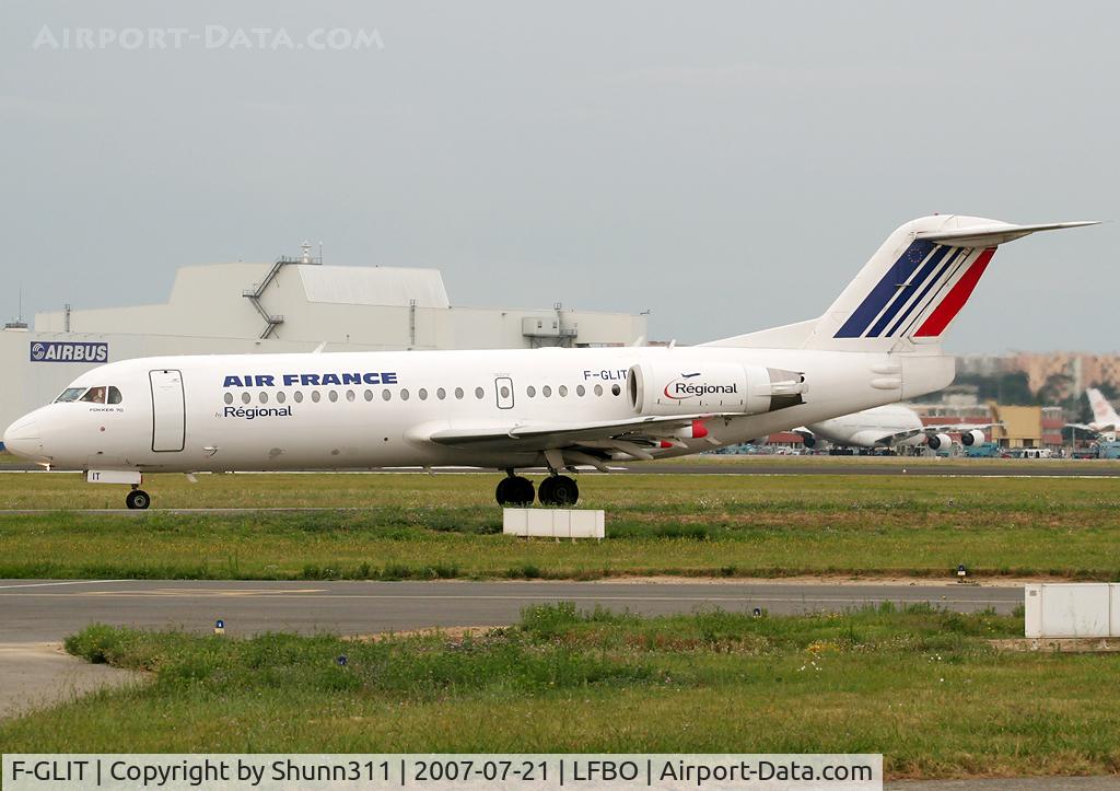 F-GLIT, 1995 Fokker 70 (F-28-0070) C/N 11541, Taxiing to take off rwy 32R