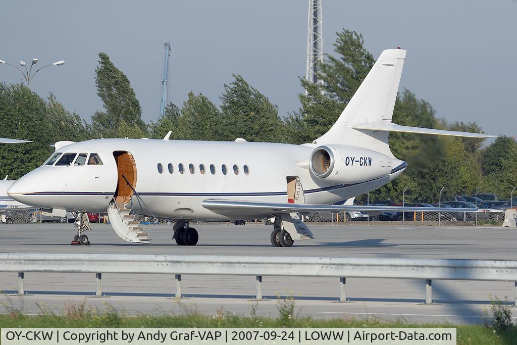 OY-CKW, 2002 Dassault Falcon 2000 C/N 166, Falcon 2000