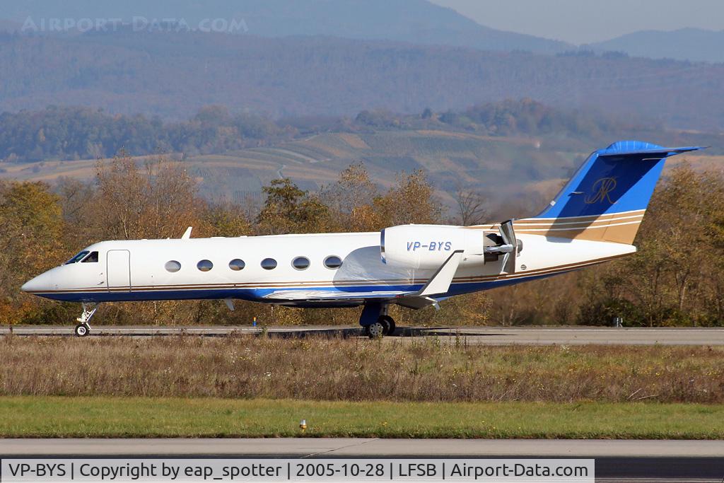 VP-BYS, 1999 Gulfstream Aerospace Gulfstream IV C/N 1381, taxi to holdingpoint 16